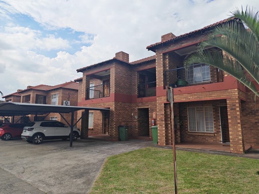3 Bedroom Property for Sale in Waterval East North West